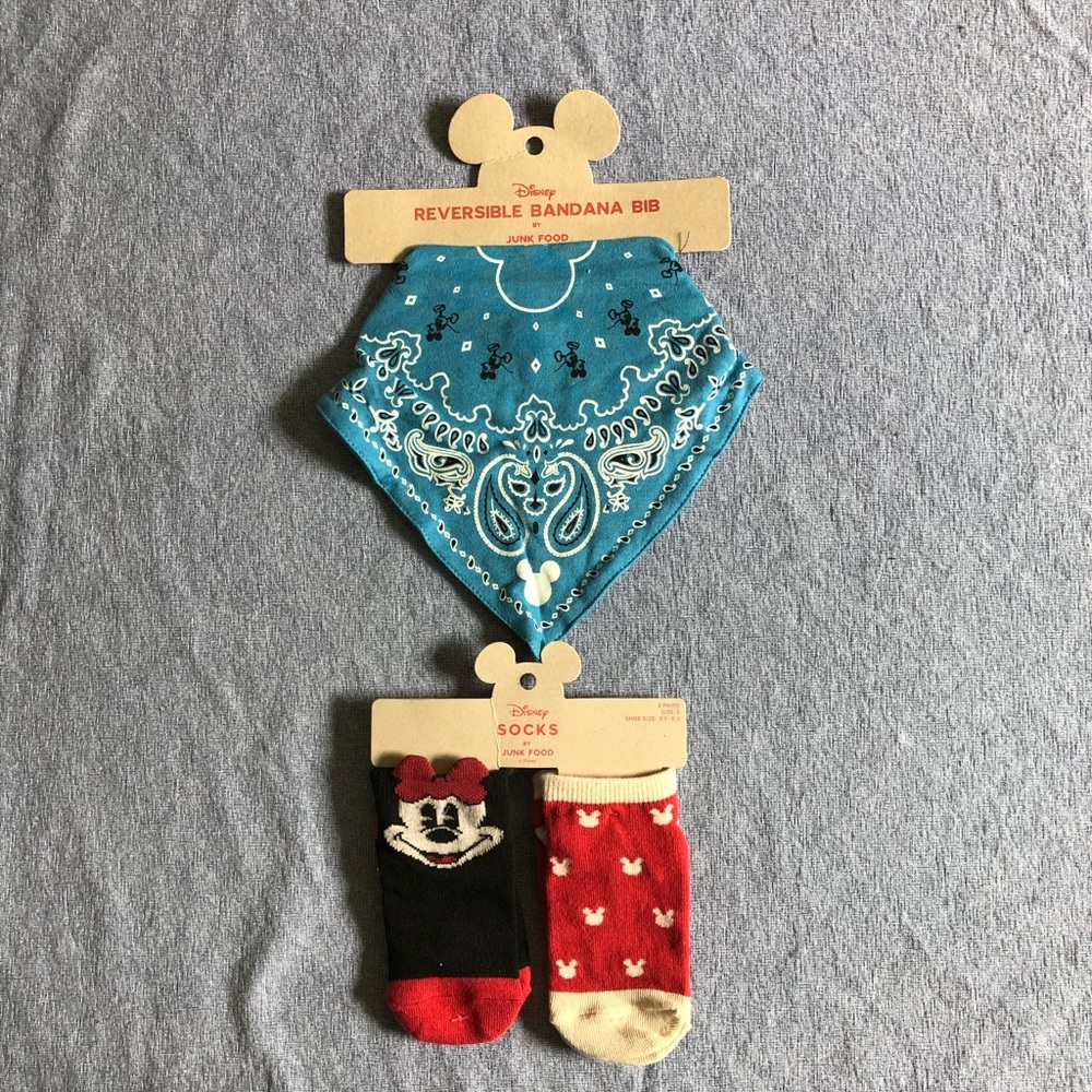 NWT JunkFood by Disney bib and socks set